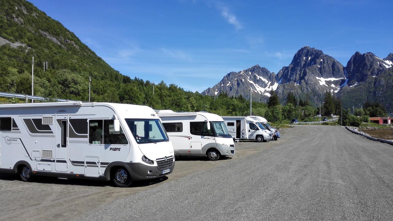 Rooms For Guests Svolvær Esterno foto